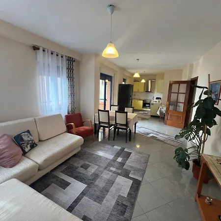 Serene Pine Hills Apartment *